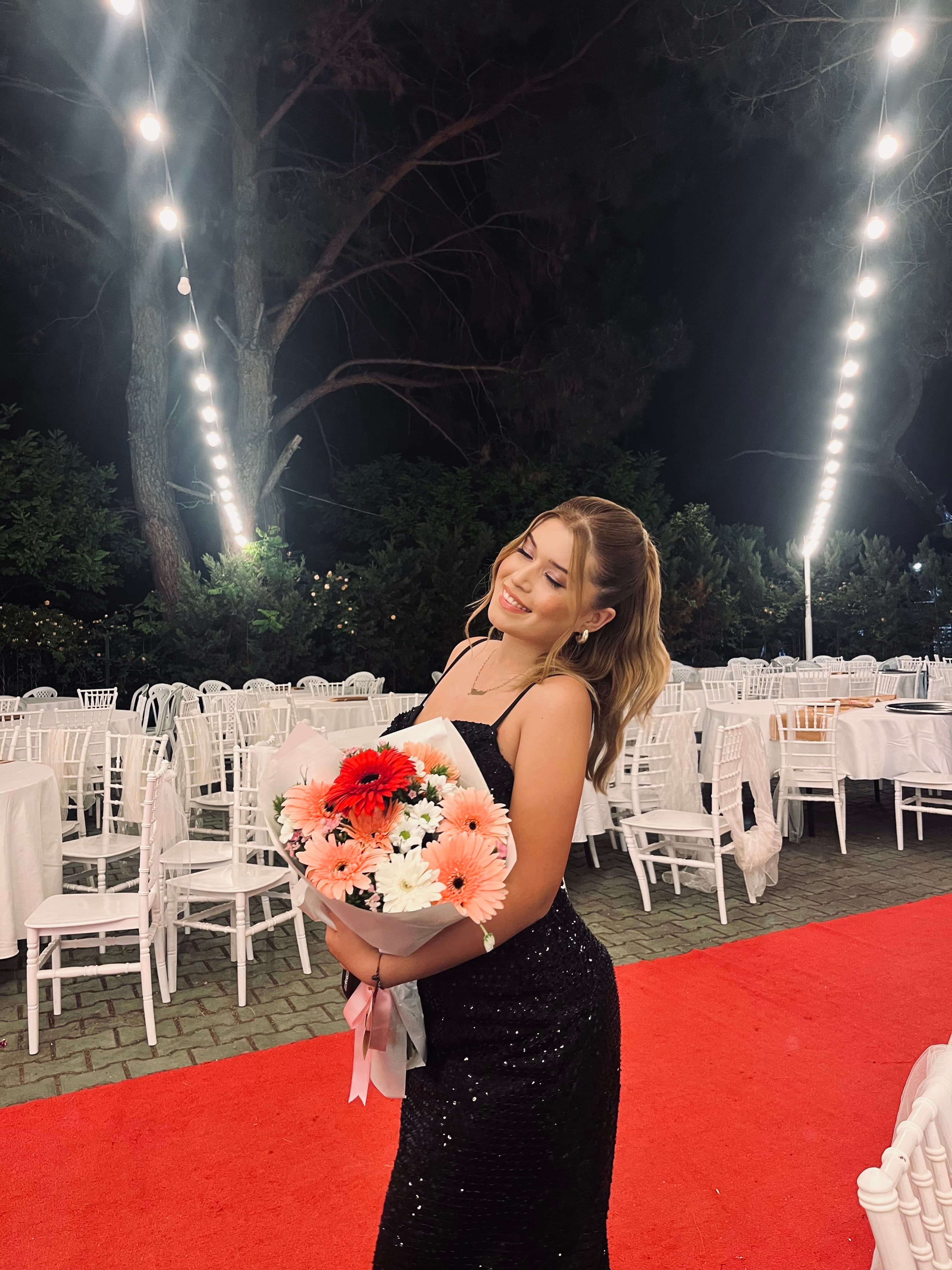 Hatice özer
